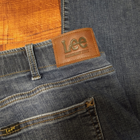 Lee Extreme Motion Slim Fit Straight Leg Men's Blue Jeans Size 38x29 - Picture 7 of 7